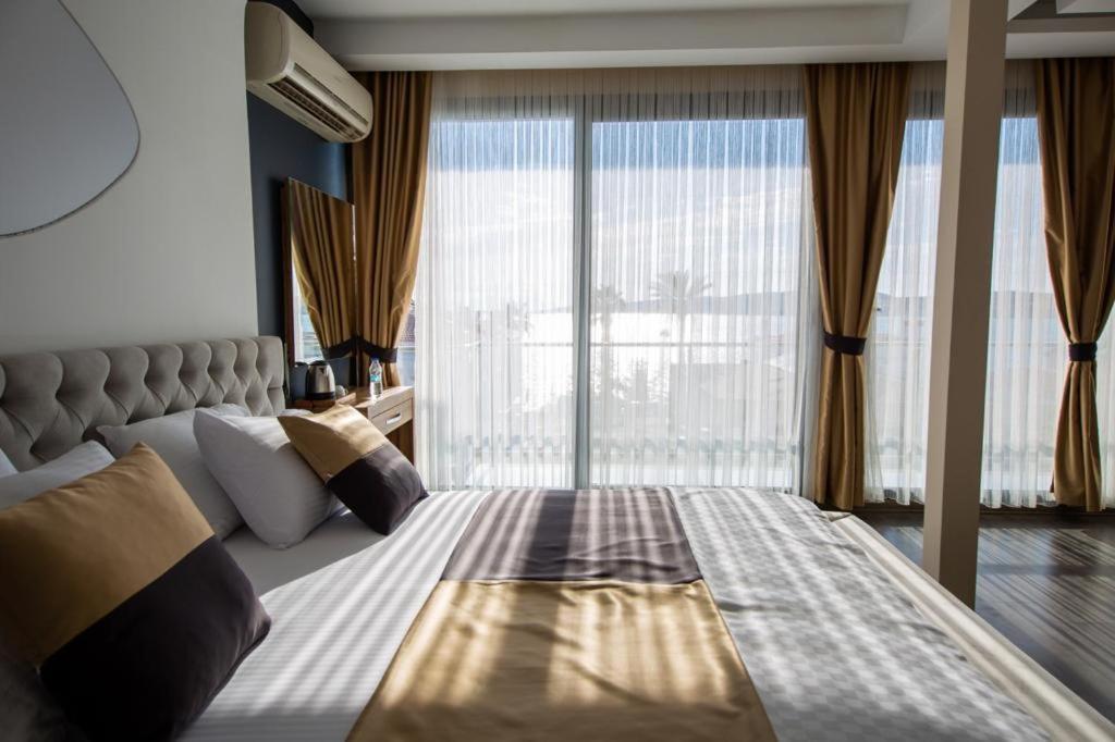 Carpe Diem Hotel Аявали Екстериор снимка